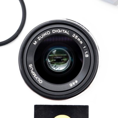 Zuiko 25mm F1.8