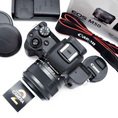 Canon EOS M50