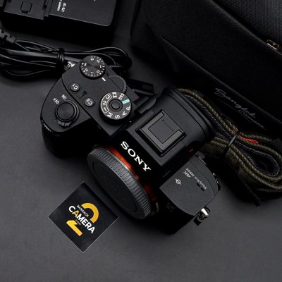 Sony A7R III Body