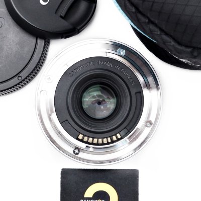 EFM 22mm F2 STM