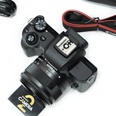 Canon EOS M50