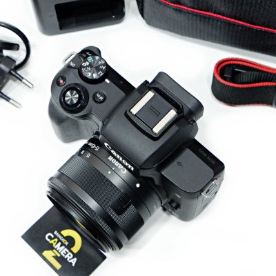 Canon EOS M50