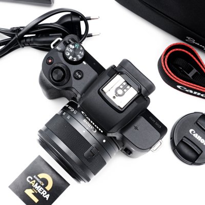 Canon EOS M50