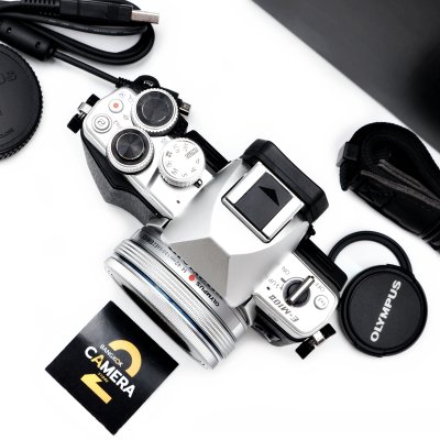 Olympus EM10 II