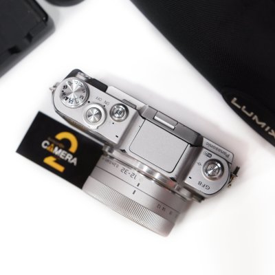 Lumix GF8