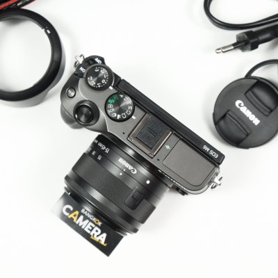 Canon EOS M6