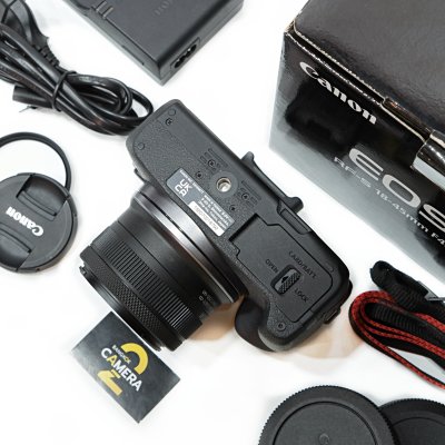 Canon EOS R50