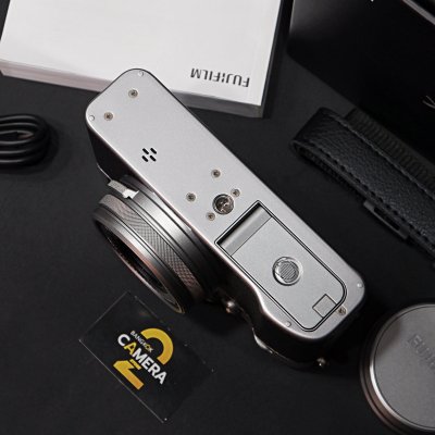 FUJIFILM X100V