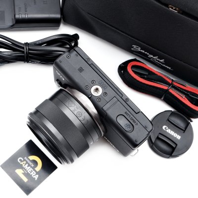 CANON EOS M100