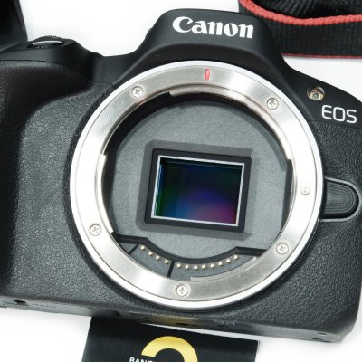 Canon EOS R50