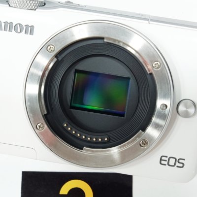 Canon EOS M10