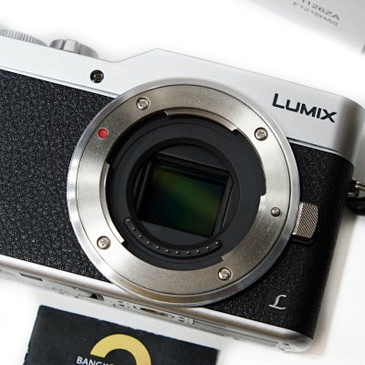 Lumix GF9