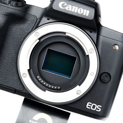 Canon EOS M50