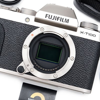 Fujifilm XT100