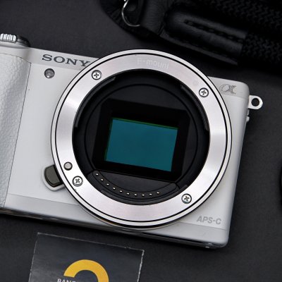 Sony A5100