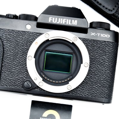 Fujifilm XT100
