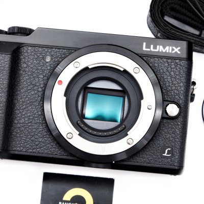 LUMIX GX85