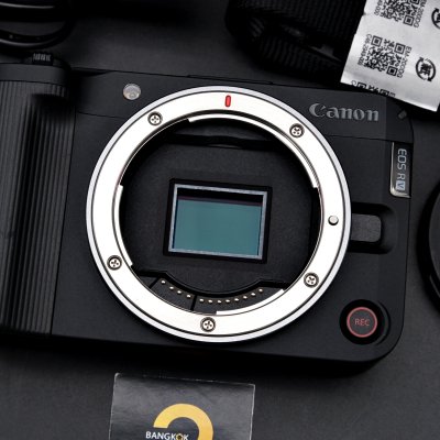 Canon EOS R50V
