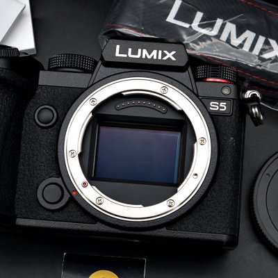 Lumix S5 Body