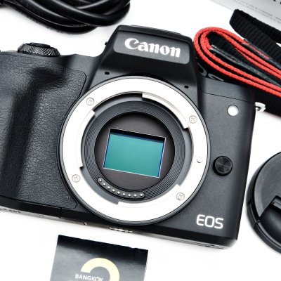 CANON EOS M50II