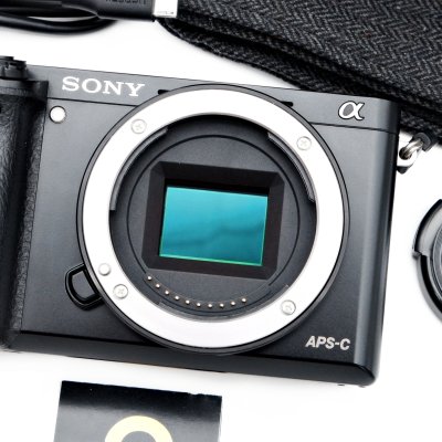 Sony A6000