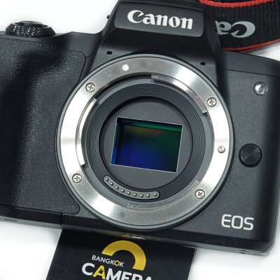 EOS M50 II