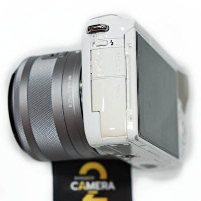 Canon EOS M10