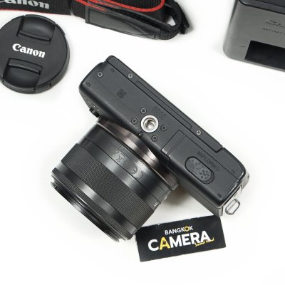 Canon EOS M100