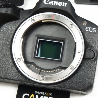 Canon EOS R50