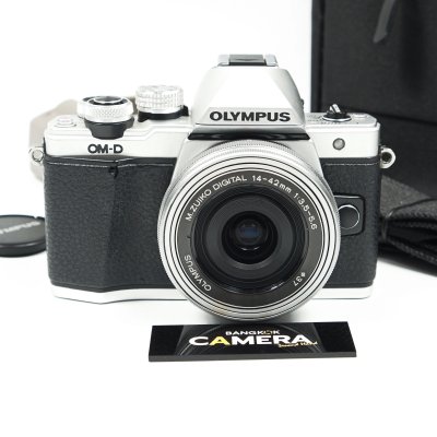 Olympus EM10 II