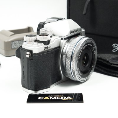Olympus EM10 II