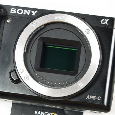 Sony A6000