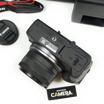 Canon EOS R50