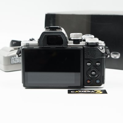 Olympus EM10 II