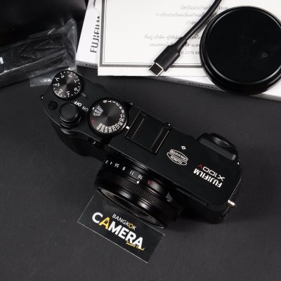 Fujifilm X100V