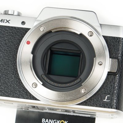 Lumix GF8