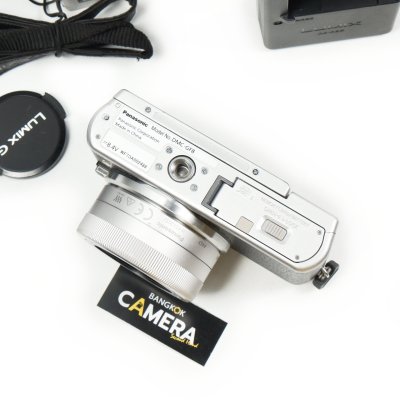 Lumix GF8