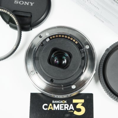 E16mm F2.8