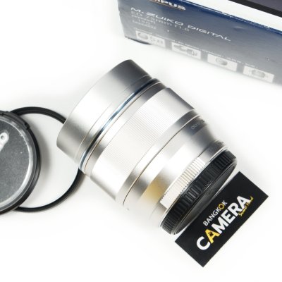 Zuiko 75mm F1.8