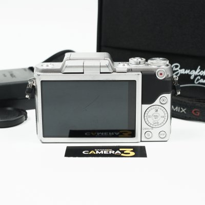 Lumix GF8