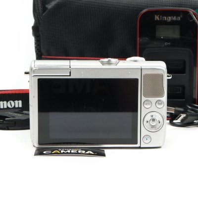 Canon EOS M100