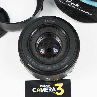 RF50mm F1.8 STM