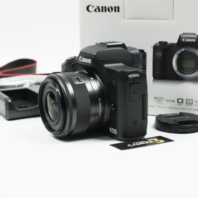 Canon EOS M50