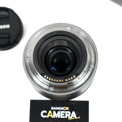 RF50mm F1.8 STM