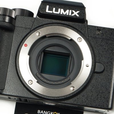 Lumix G100