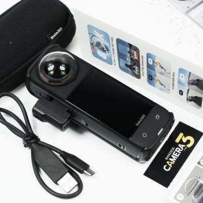 Insta360 X4