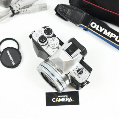 Olympus EM10 II
