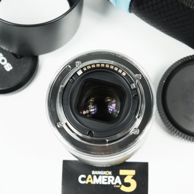 E50mm F1.8 OSS