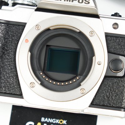 Olympus EM10 II