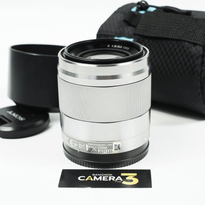 E50mm F1.8 OSS